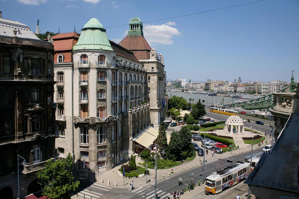 Five Season'S Apartment Budapest Esterno foto